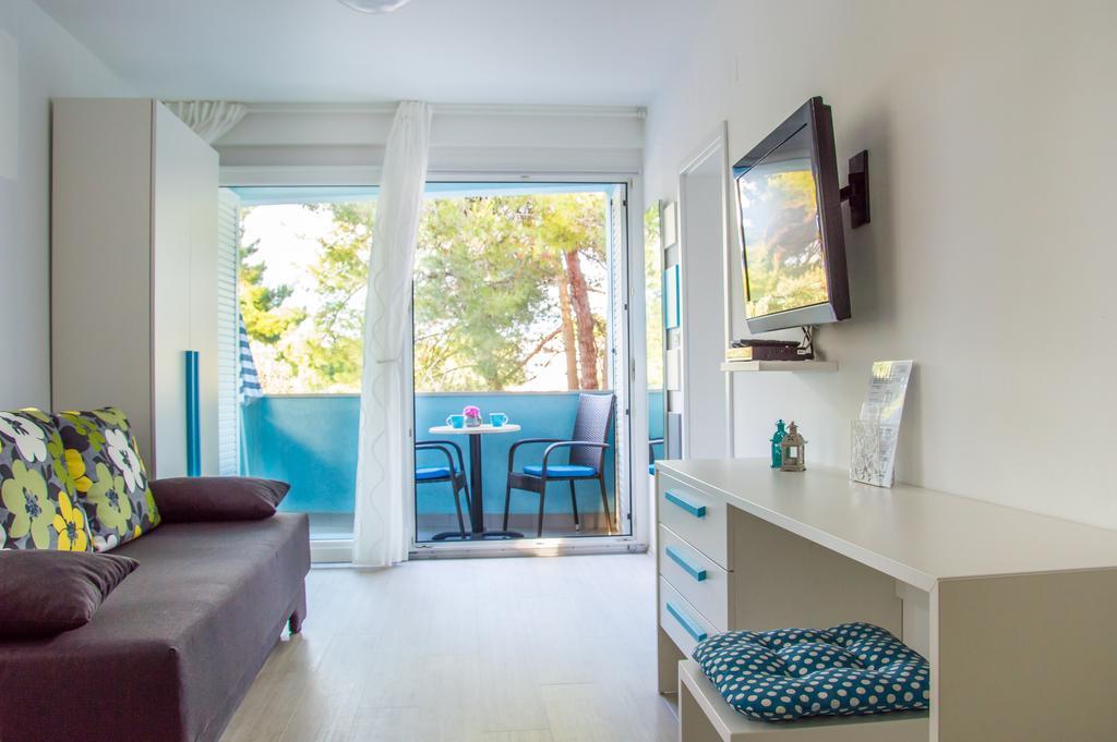 Apartments Punta By Sea Умаг Экстерьер фото