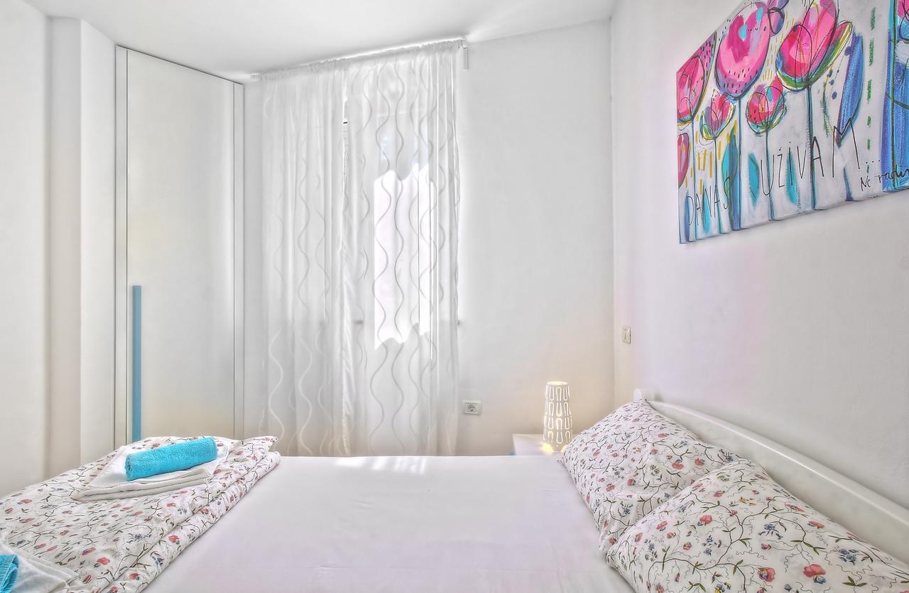 Apartments Punta By Sea Умаг Экстерьер фото