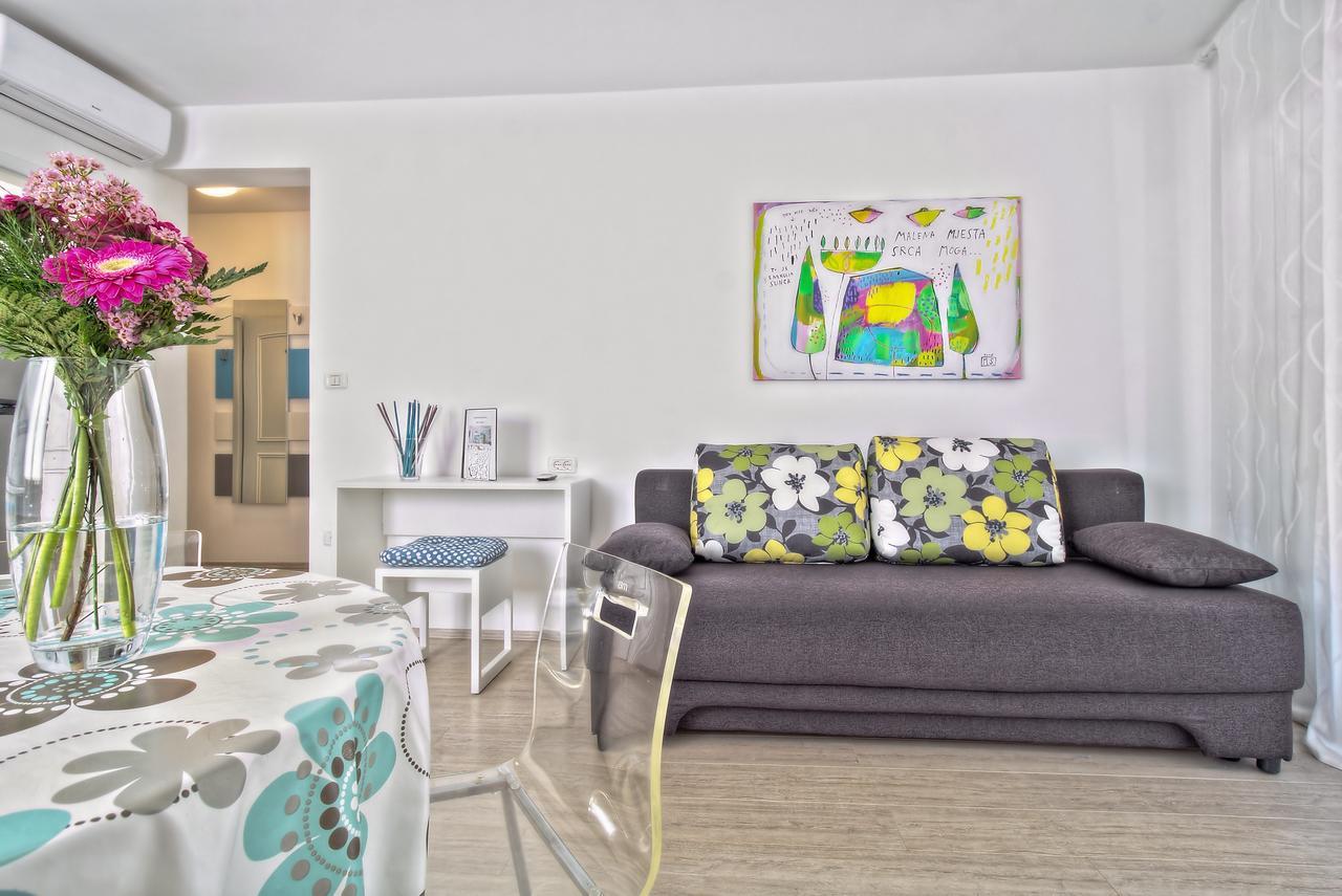 Apartments Punta By Sea Умаг Экстерьер фото