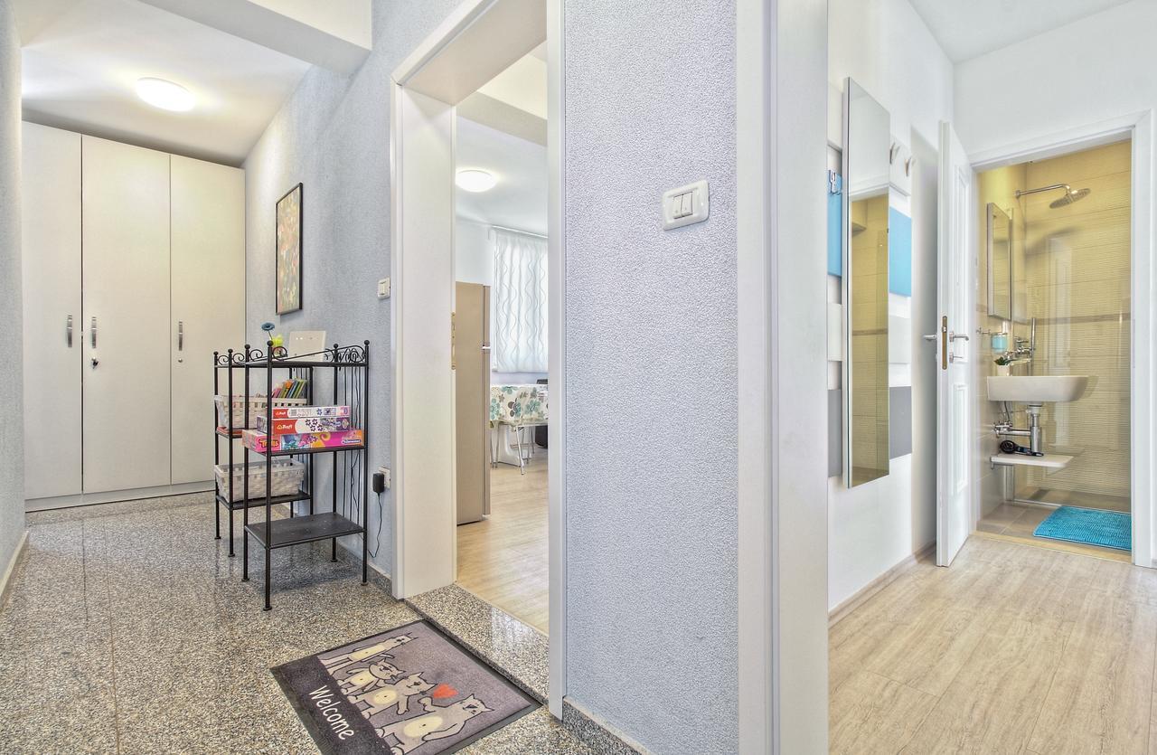 Apartments Punta By Sea Умаг Экстерьер фото
